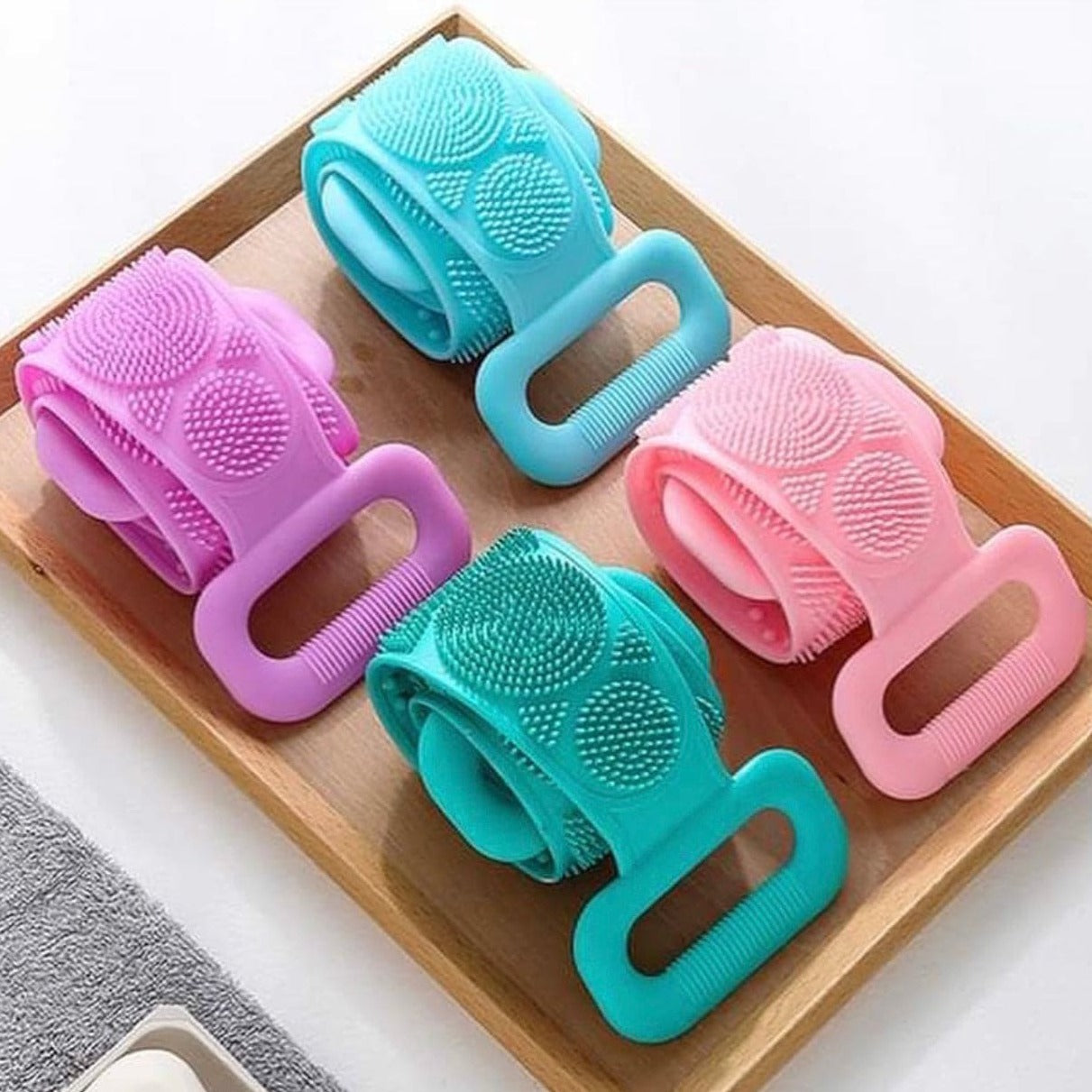 Silicone body scrubber Buy 1 Get 1 free ✅ پیسے دینے سے پہلے پارسل چیک کر سکتے ہیں